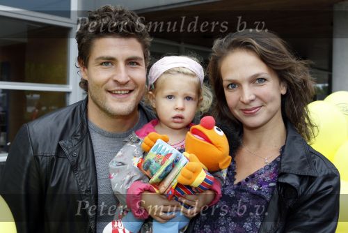Amsterdam 19 september 2010
Premiere Sesamstraat in de meervaart. Koertjan de Bruijn met vriendin Charlotte en dochter
Peter Smulders bv