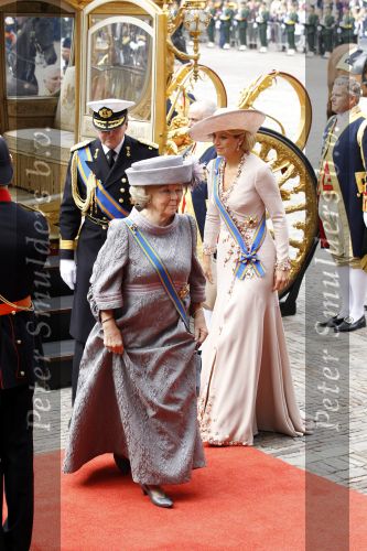 Den Haag 21 september 2010
Prinsjesdag 2010 op het binnenhof en bij paleis Noordeinde. Koningin Beatrix Prins Willem Alexander Prinses Maxima Prins Constantijn Prinses Laurentien Pieter v Vollenhoven en Prinses Margriet
Peter Smulders bv
