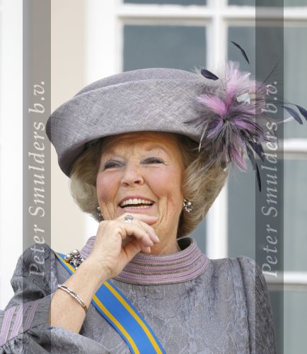 Den Haag 21 september 2010
Prinsjesdag 2010 op het binnenhof en bij paleis Noordeinde. Koningin Beatrix Prins Willem Alexander Prinses Maxima Prins Constantijn Prinses Laurentien Pieter v Vollenhoven en Prinses Margriet
Peter Smulders bv