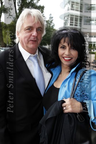 Amsterdam 18 september 2010
Modeshow Sheila de Vries in het Hilton. Laura Fygi met man
Peter Smulders bv