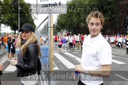 Amsterdam 19 september 2010
Dam tot Dam loop . Mark v Eeuwen en Lieke v Lexmond
Peter Smulders bv