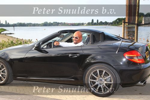 Aalsmeer, 16 Augustus 2010
Single & Fabulous Awards 2010
Maik de Boer in zijn Mercedes Cabrio
Foto Peter Smulders BV