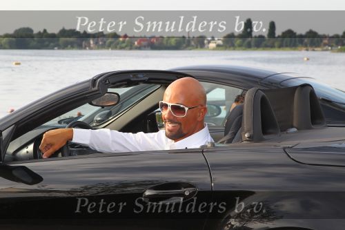 Aalsmeer, 16 Augustus 2010
Single & Fabulous Awards 2010
Maik de Boer in zijn Mercedes Cabrio
Foto Peter Smulders BV