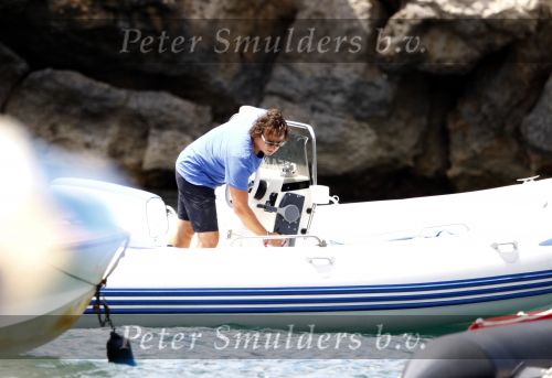 Ibiza 26 juli 2010
Marco Leontien Mary Luca Jada en Senna Borsato op vakantie op ibiza. Marco heeft daar een zodiac boot liggen waar hij veel mee gaat varen.
Peter Smulders bv