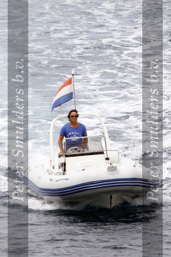 Ibiza 26 juli 2010
Marco Leontien Mary Luca Jada en Senna Borsato op vakantie op ibiza. Marco heeft daar een zodiac boot liggen waar hij veel mee gaat varen.
Peter Smulders bv