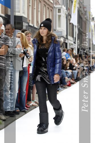 Amsterdam 22 augustus 2010
Grazia PC Catwalk op de pc hooftstraat. dochters Mariska en Bert Hulscher
Peter Smulders bv
