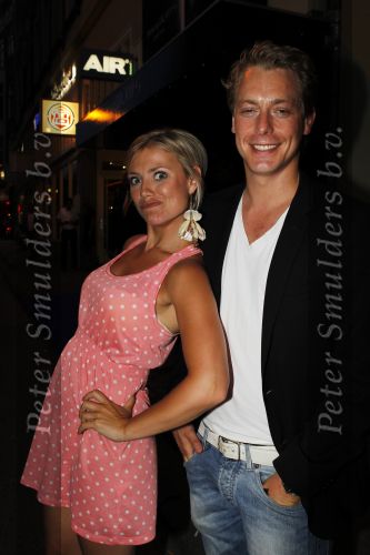Amsterdam 1 juli 2010
Presentatie nieuwe Samsung telefoon in Club air. Mark v Eeuwen met Gigi Ravelli
Peter Smulders bv