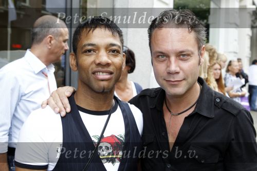 Amsterdam 22 augustus 2010
Grazia PC Catwalk op de pc hooftstraat. Marlon Borgschot met zijn vriend waar hij mee gaat trouwen
Peter Smulders bv