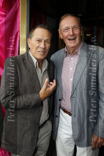 Amsterdam 1 augustus 2010
Premiere Crazy Shopping in carre. Marnix Kappers met vriend
Peter Smulders bv