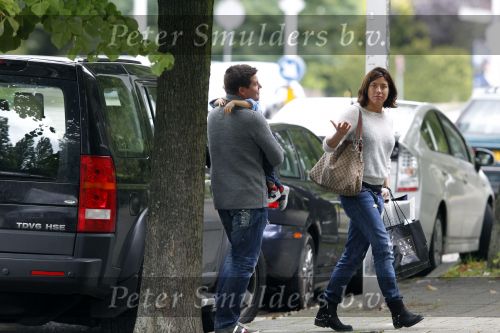 Amsterdam 19 september 2010
Martijn en Amanda Krabbe arriveren bij hun huis.
Peter Smulders bv