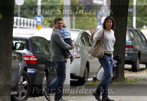Amsterdam 19 september 2010
Martijn en Amanda Krabbe arriveren bij hun huis.
Peter Smulders bv