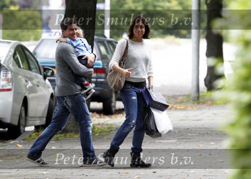Amsterdam 19 september 2010
Martijn en Amanda Krabbe arriveren bij hun huis.
Peter Smulders bv