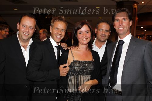 Noordwijk 27 augustus 2010
Jackie Summer fair bij Huis ter Duin. Sven met vrouw en Maurice Kroon
Peter Smulders bv