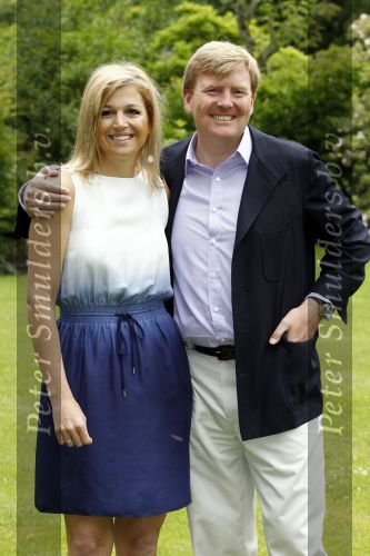 Wassernaar 5 juni 2010
Fotouurtje met Prinses Maxima Amalia Alexia Ariane en Prins Willem Alexander in de tuin van hun huis op de Horsten.
Peter Smulders bv