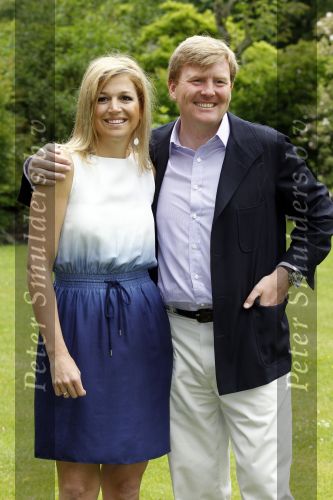 Wassernaar 5 juni 2010
Fotouurtje met Prinses Maxima Amalia Alexia Ariane en Prins Willem Alexander in de tuin van hun huis op de Horsten.
Peter Smulders bv