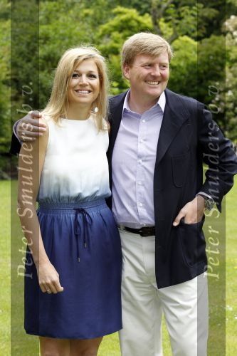 Wassernaar 5 juni 2010
Fotouurtje met Prinses Maxima Amalia Alexia Ariane en Prins Willem Alexander in de tuin van hun huis op de Horsten.
Peter Smulders bv