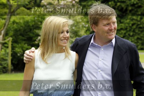 Wassernaar 5 juni 2010
Fotouurtje met Prinses Maxima Amalia Alexia Ariane en Prins Willem Alexander in de tuin van hun huis op de Horsten.
Peter Smulders bv