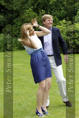 Wassernaar 5 juni 2010
Fotouurtje met Prinses Maxima Amalia Alexia Ariane en Prins Willem Alexander in de tuin van hun huis op de Horsten.
Peter Smulders bv