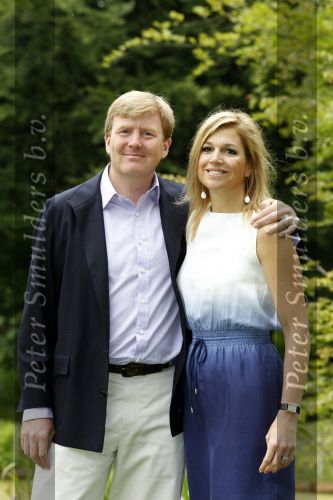 Wassernaar 5 juni 2010
Fotouurtje met Prinses Maxima Amalia Alexia Ariane en Prins Willem Alexander in de tuin van hun huis op de Horsten.
Peter Smulders bv