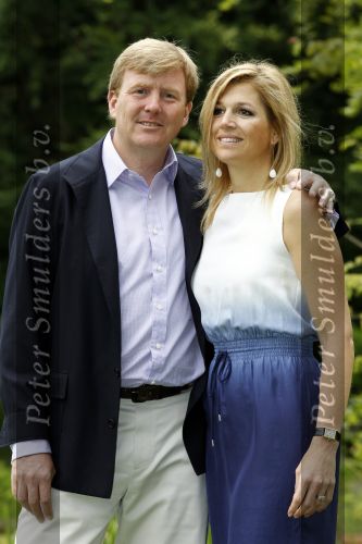 Wassernaar 5 juni 2010
Fotouurtje met Prinses Maxima Amalia Alexia Ariane en Prins Willem Alexander in de tuin van hun huis op de Horsten.
Peter Smulders bv