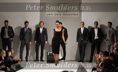 Naarden 20 september 2010
Modeshow kledinglijn Jan des Bouvrie en presentatie van zijn nieuwe boek bij het Arsenaal.
Peter Smulders bv