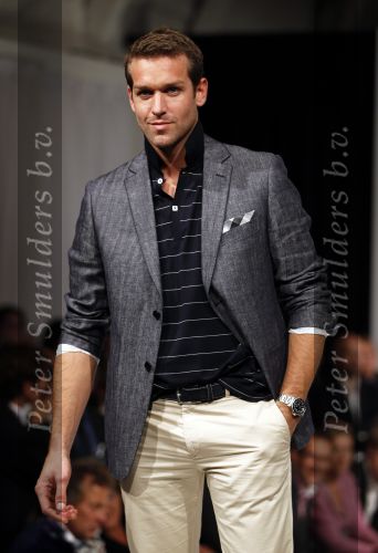 Naarden 20 september 2010
Modeshow kledinglijn Jan des Bouvrie en presentatie van zijn nieuwe boek bij het Arsenaal.
Peter Smulders bv