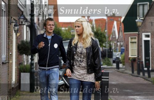 Volendam 28 augustus 2010
Monique Smit met haar vriend Jeffrey op bezoek bij haar zus.
Peter Smulders bv