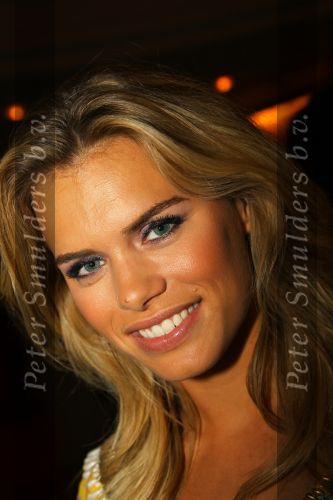 Hilversum, 18 Augustus
Studio 21
Nicolette v Dam
RTL Perspresentatie 2010

Foto Peter Smulders BV