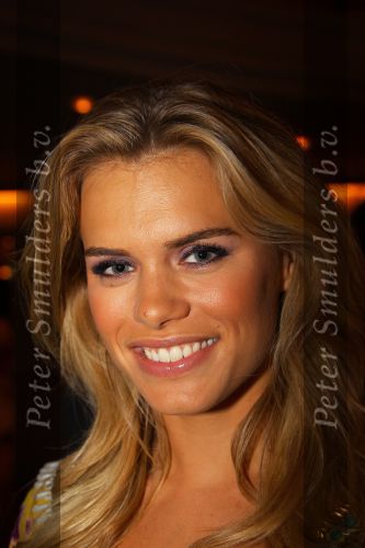 Hilversum, 18 Augustus
Studio 21
Nicolette v Dam
RTL Perspresentatie 2010

Foto Peter Smulders BV