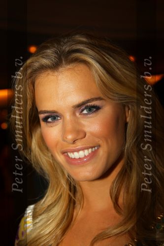 Hilversum, 18 Augustus
Studio 21
Nicolette v Dam
RTL Perspresentatie 2010

Foto Peter Smulders BV