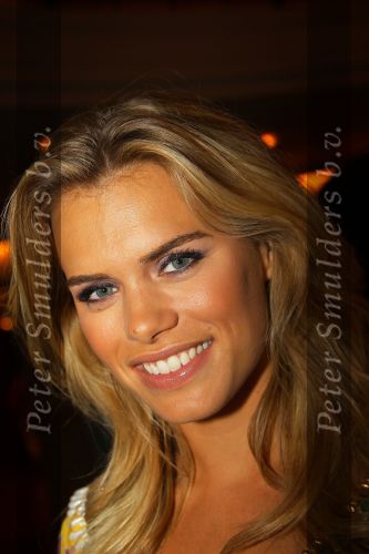 Hilversum, 18 Augustus
Studio 21
Nicolette v Dam
RTL Perspresentatie 2010

Foto Peter Smulders BV