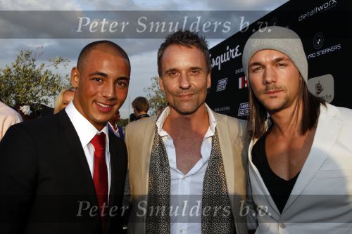Amstelveen 3 augustus 2010
Best geklede voetballer van het jaar van het blad esquire bij special sports. Nordin Amrabat met Eric Kuster
Peter Smulders bv