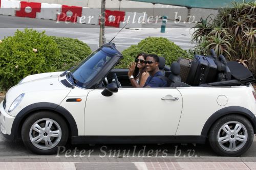 Ibiza 30 juli 2010
Patrick Kluivert zen zijn vrouw Rosanna Kluivert Lima komen aan op het vliegveld van ibiza en rijden daar in een mini cooper cabrio.
Peter Smulders bv