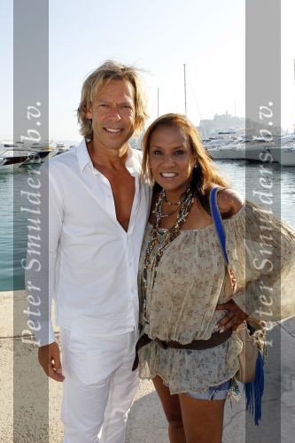Ibiza 14 juli 2010
Patty Brard met vriend Antoine op ibiza.
Peter Smulders bv
