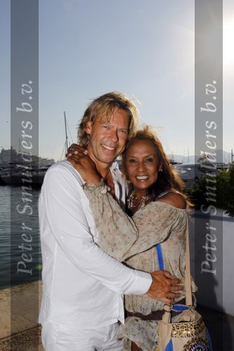 Ibiza 14 juli 2010
Patty Brard met vriend Antoine op ibiza.
Peter Smulders bv