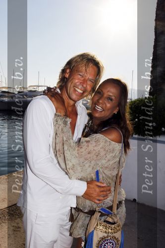 Ibiza 14 juli 2010
Patty Brard met vriend Antoine op ibiza.
Peter Smulders bv