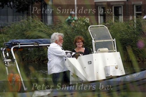 Ouderkerk aan de Amstel 3 augustus 2010
Patty Harpenau met vriend op de boot op de amstel.
Peter Smulders bv