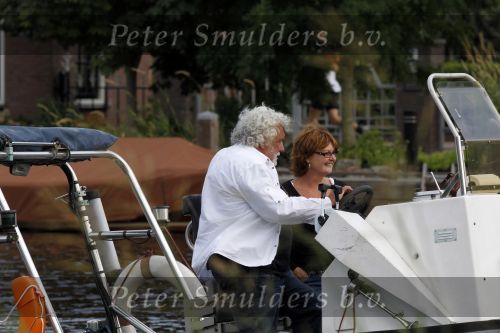 Ouderkerk aan de Amstel 3 augustus 2010
Patty Harpenau met vriend op de boot op de amstel.
Peter Smulders bv