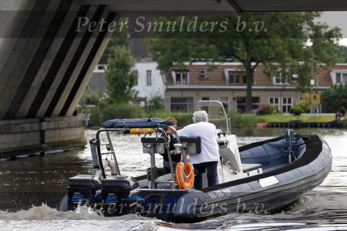 Ouderkerk aan de Amstel 3 augustus 2010
Patty Harpenau met vriend op de boot op de amstel.
Peter Smulders bv