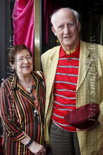 Amsterdam 1 augustus 2010
Premiere Crazy Shopping in carre. ouders Pia Douwes
Peter Smulders bv