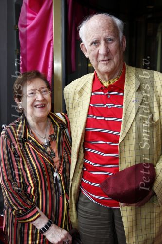 Amsterdam 1 augustus 2010
Premiere Crazy Shopping in carre. ouders Pia Douwes
Peter Smulders bv