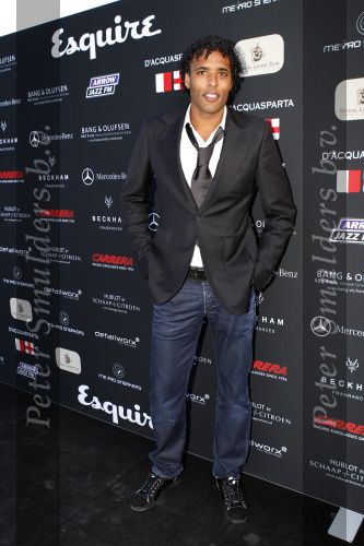 Amstelveen 3 augustus 2010
Best geklede voetballer van het jaar van het blad esquire bij special sports. Pierre v Hooijdonk
Peter Smulders bv