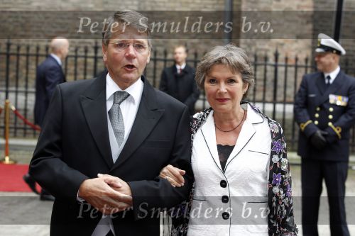 Den Haag 21 september 2010
Prinsjesdag 2010 op het binnenhof en bij paleis Noordeinde. Piet Hein Donner met zijn vrouw
Peter Smulders bv