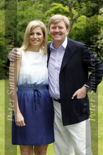 Wassernaar 5 juni 2010
Fotouurtje met Prinses Maxima Amalia Alexia Ariane en Prins Willem Alexander in de tuin van hun huis op de Horsten.
Peter Smulders bv