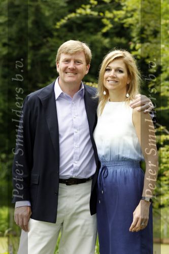 Wassernaar 5 juni 2010
Fotouurtje met Prinses Maxima Amalia Alexia Ariane en Prins Willem Alexander in de tuin van hun huis op de Horsten.
Peter Smulders bv