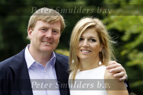 Wassernaar 5 juni 2010
Fotouurtje met Prinses Maxima Amalia Alexia Ariane en Prins Willem Alexander in de tuin van hun huis op de Horsten.
Peter Smulders bv