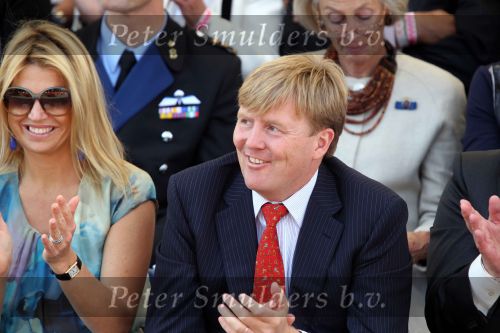 Tiel, 11 September 2010
50e maal FruitCorso met als gasten
Prins Willem Alexander, Prinses Maxima, Prinses Amalia, Prinses Alexia en Prinses Ariane
Foto Peter Smulders BV
