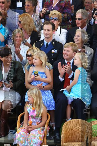 Tiel, 11 September 2010
50e maal FruitCorso met als gasten
Prins Willem Alexander, Prinses Maxima, Prinses Amalia, Prinses Alexia en Prinses Ariane
Foto Peter Smulders BV