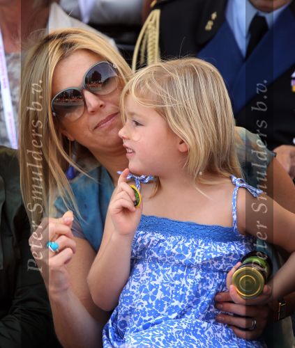 Tiel, 11 September 2010
50e maal FruitCorso met als gasten
Prins Willem Alexander, Prinses Maxima, Prinses Amalia, Prinses Alexia en Prinses Ariane
Foto Peter Smulders BV