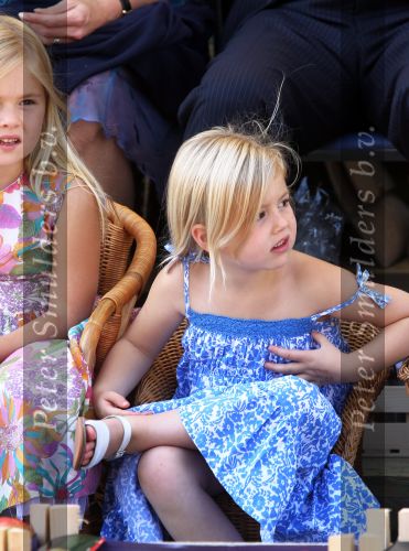 Tiel, 11 September 2010
50e maal FruitCorso met als gasten
Prins Willem Alexander, Prinses Maxima, Prinses Amalia, Prinses Alexia en Prinses Ariane
Foto Peter Smulders BV